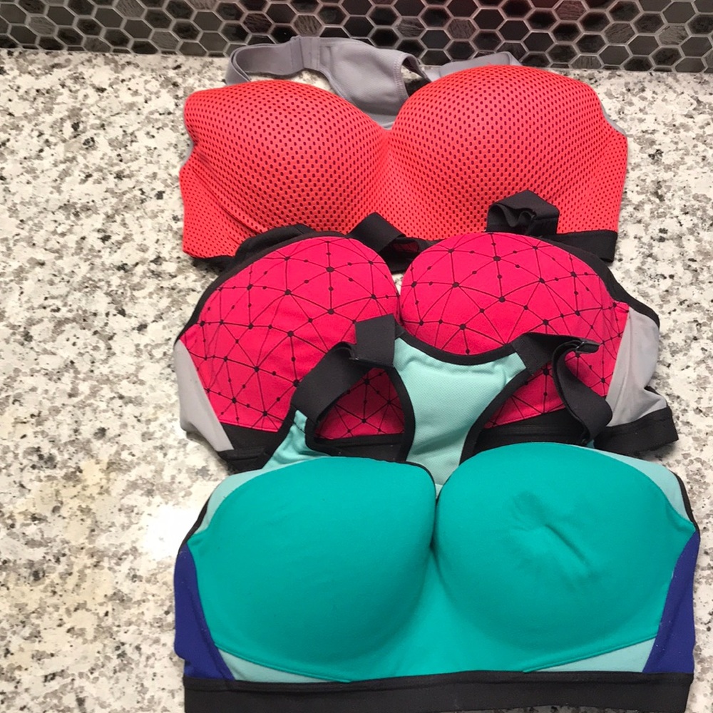 3 Victoria secret sport bras